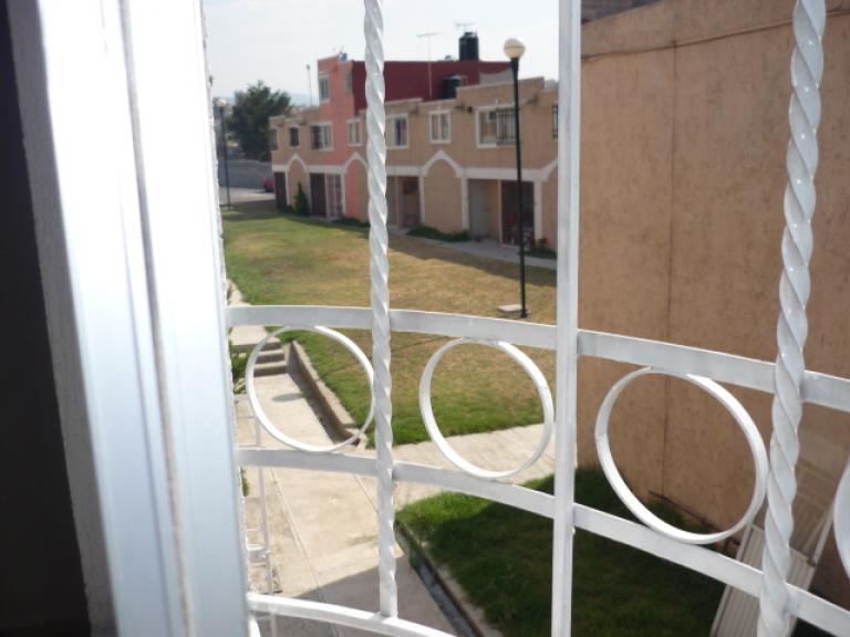 MARAVILLOSA CASA con jardines exteriores - 12