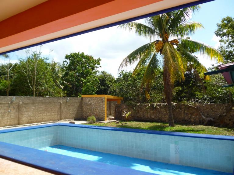 Casa amueblada con piscina de 3 recamaras en renta en Cholul - 2