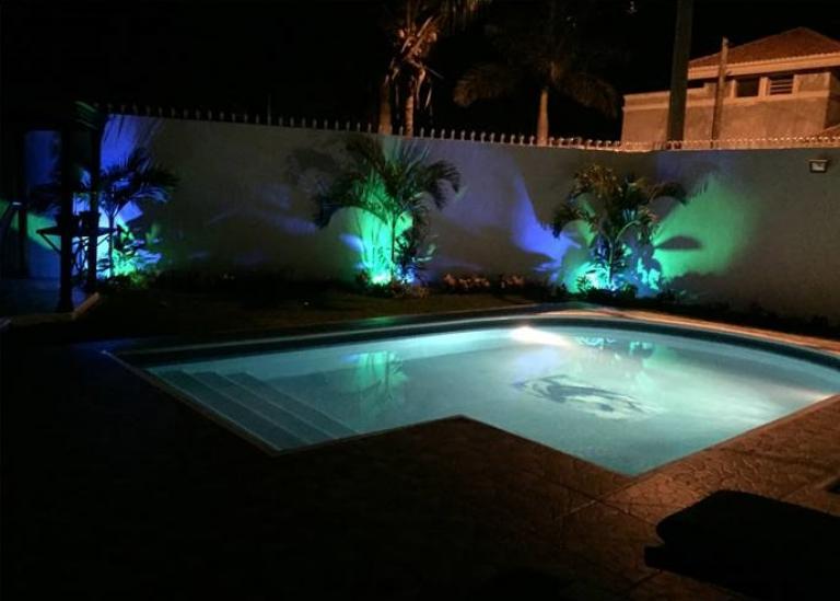 HERMOSA RESIDENCIA EN CALLE CERRADA EN MONTEREAL - 3