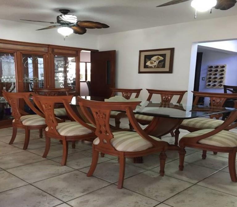 HERMOSA RESIDENCIA EN CALLE CERRADA EN MONTEREAL - 8