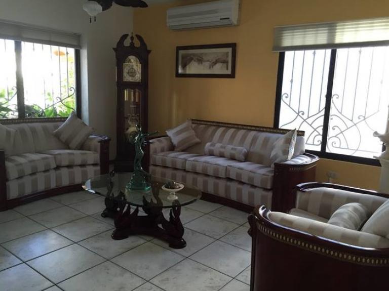 HERMOSA RESIDENCIA EN CALLE CERRADA EN MONTEREAL - 17