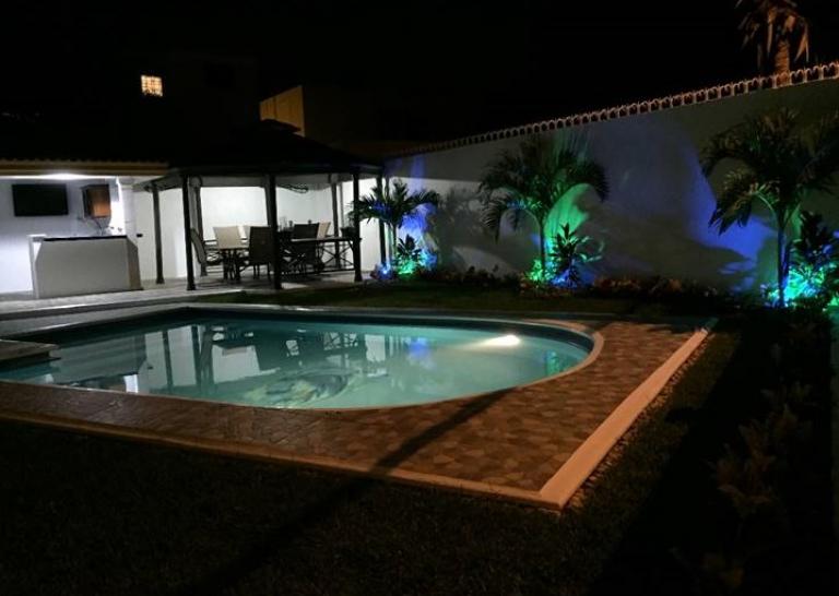 HERMOSA RESIDENCIA EN CALLE CERRADA EN MONTEREAL - 18