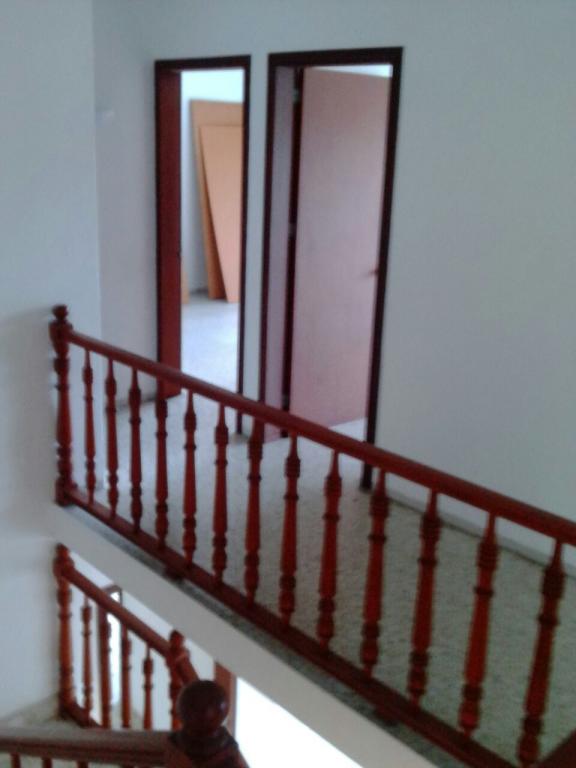 Preciosa residencia muy bien ubicada cerca de colegios - 5