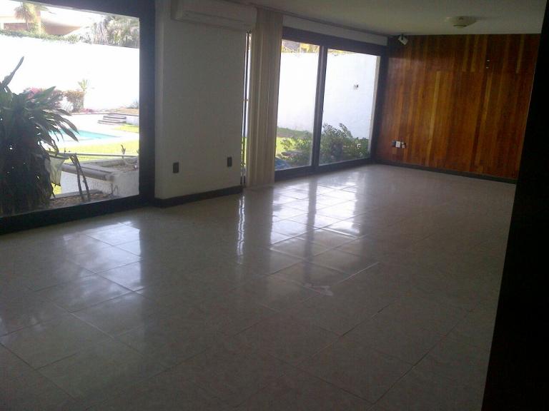 Magnifica residencia con 4 recamaras en Costa de Oro - 2