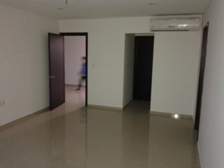 Magnifica residencia con finos acabados y muy amplia - 6