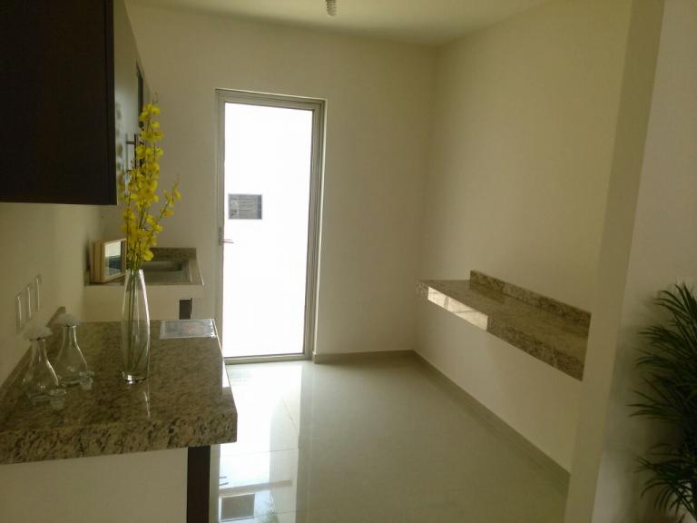 Residencia térmica con finos acabados en venta - 5
