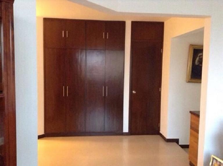 Preciosa residencia con recamara en planta baja - 2