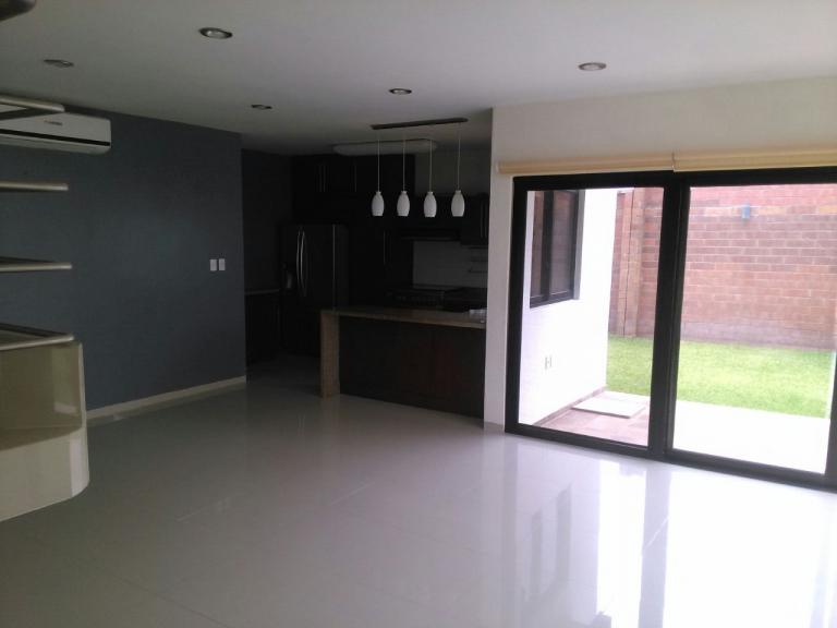 Magnifica residencia excelente oportunidad con 4 recamaras - 3