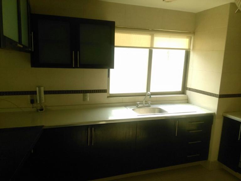 Preciosa residencia con piso de porcelanato — foto 4