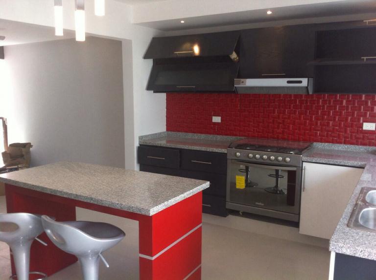 Excelente residencia con modernos acabados térmica