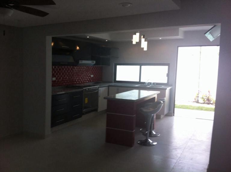 Excelente residencia con modernos acabados térmica — foto 3