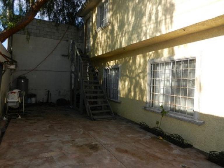 Bonita casa con amplio terreno - 3