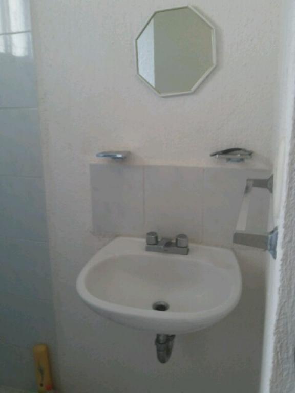 EXCELENTE CASA EN FRACC. MISION DEL MAR - 8