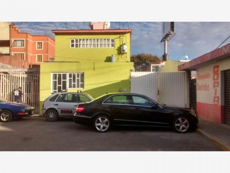 HERMOSA CASA EN VENTA EN 16 DE SEPT Y BLVD LAS TORRES - 1