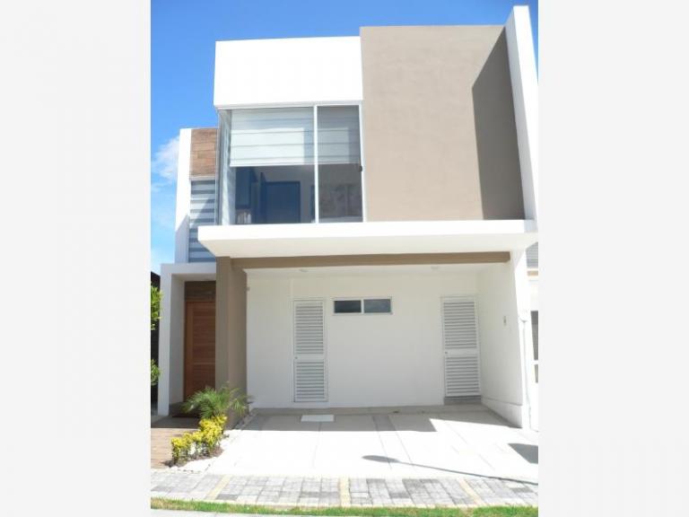HERMOSA CASA EN VENTA EN LOMAS DE ANGELOPOLIS - 1