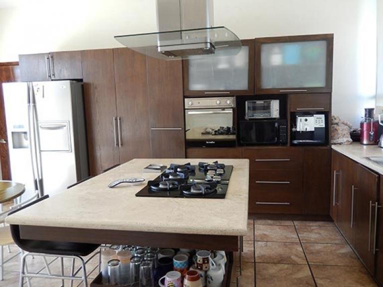 CASA EN VENTA EN LOMAS DE ANGELOPOLIS - 2