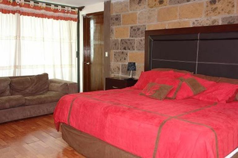 CASA EN VENTA EN LOMAS DE ANGELOPOLIS - 11