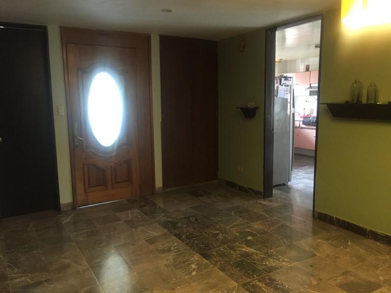 HERMNOSA CASA EN VENTA EN ARBOLEDAS DE SAN IGNACIO - 8