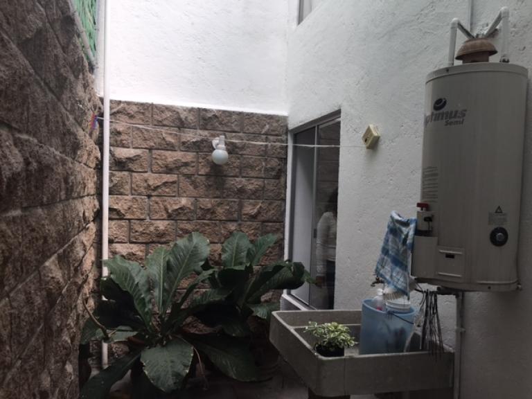 HERMOSA CASA EN VENTA EN COLONIA MANANTIALES - 5