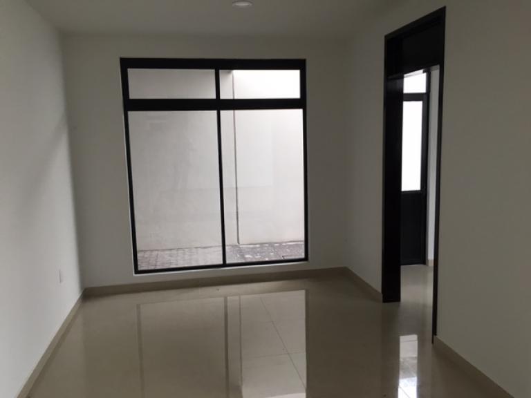 HERMOSA CASA EN VENTA EN LOMAS DE ANGELOPOLIS — foto 3