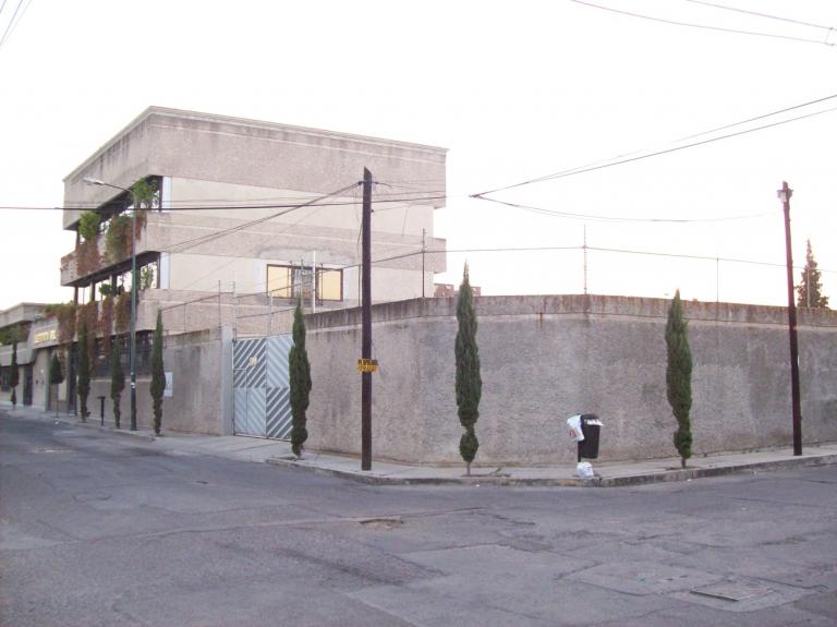 EDIFICIO PARA PREPARATORIA EN VENTA - 1