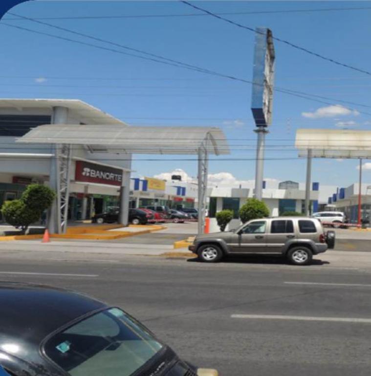 LOCALES EN RENTA COL. AZACARATE - 2