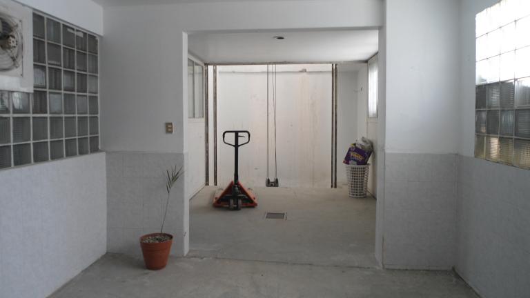 Bodega cerca de la zona industrial — foto 2