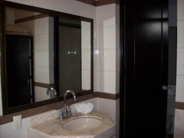 Hotel 100 Mts playa Mocambo, (opciones de compra) - 6