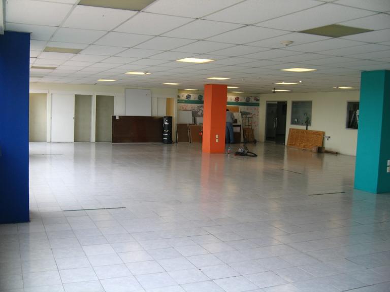 Edificio. 8000 m2 de Oficinas. Todo o en Partes. Cerca Toreo - 3