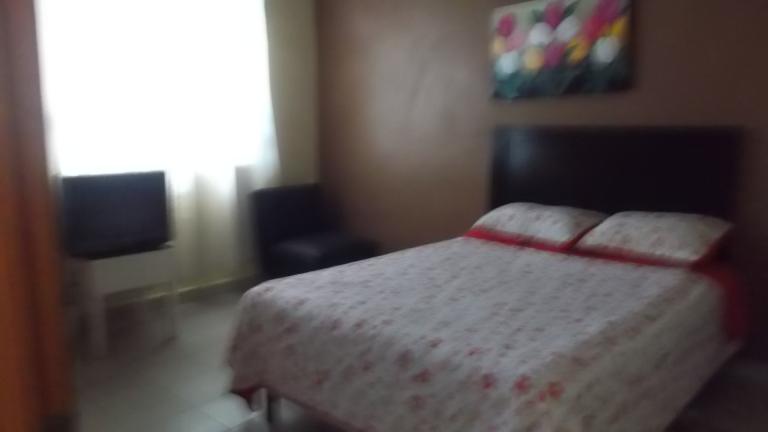 Renta Casa AMUEBLADA en Gobernadores (cerca de Universidades - 18