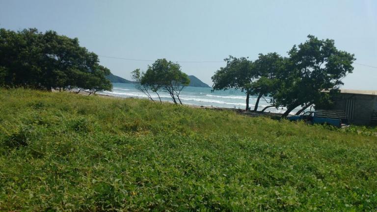 A Pie de Playa con Escritura en Pagos - 2