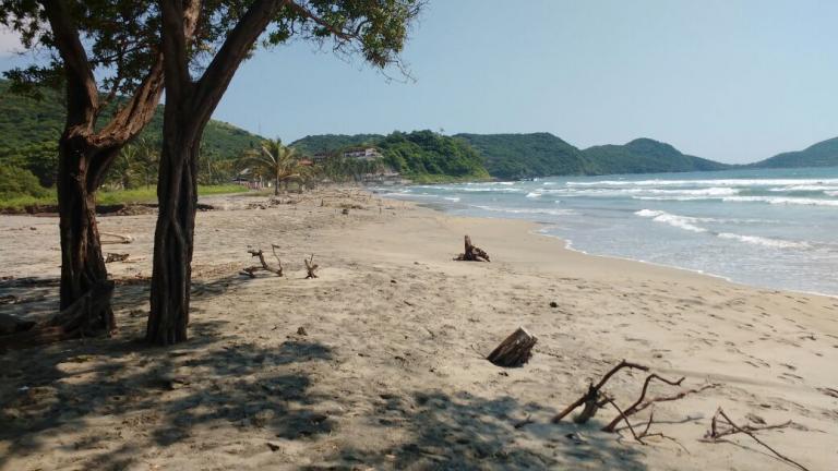Terreno a Piede Playa en Pagos - 1