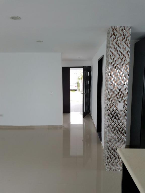 1.- VENDO CASA LOMAS ANGELÓPOLIS - 1