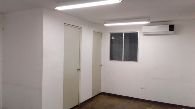 BODEGA DE 425 M2 EN PARQUE INDUSTRIAL - 4