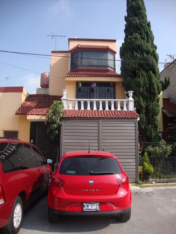VENTA DE CASA REMODELADA DE LUJO - 9