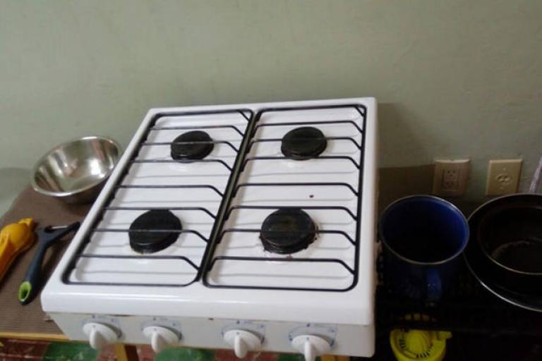 PARA 2 PERSONAS POR DÍA, CON WIFI, CLIMA, COCINA Y GARAGE. - 5