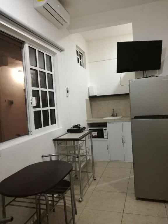 ESTUDIO EN RENTA COLONIA COLOSIO — foto 3