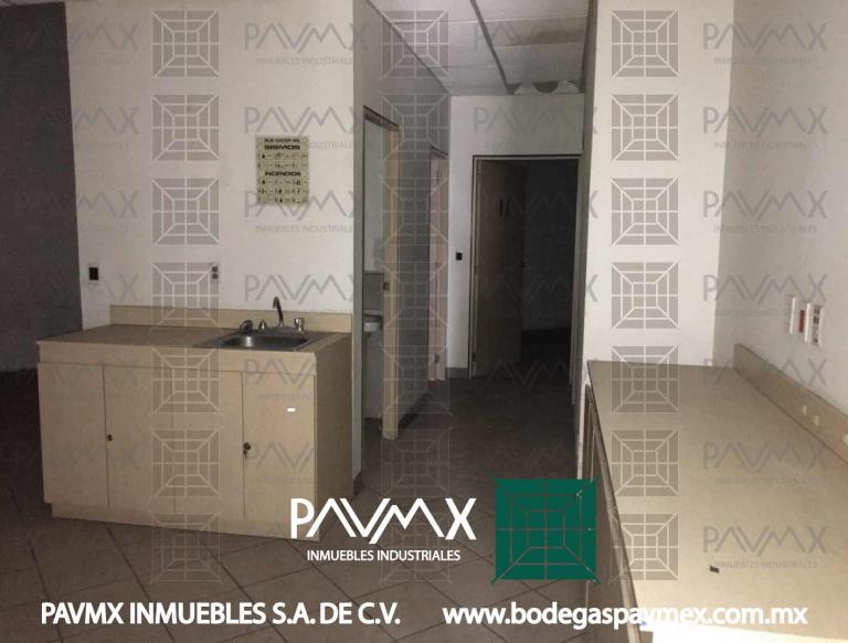 BODEGA COMERCIAL E INDUSTRIAL 170m2 XALOSTOC - 4