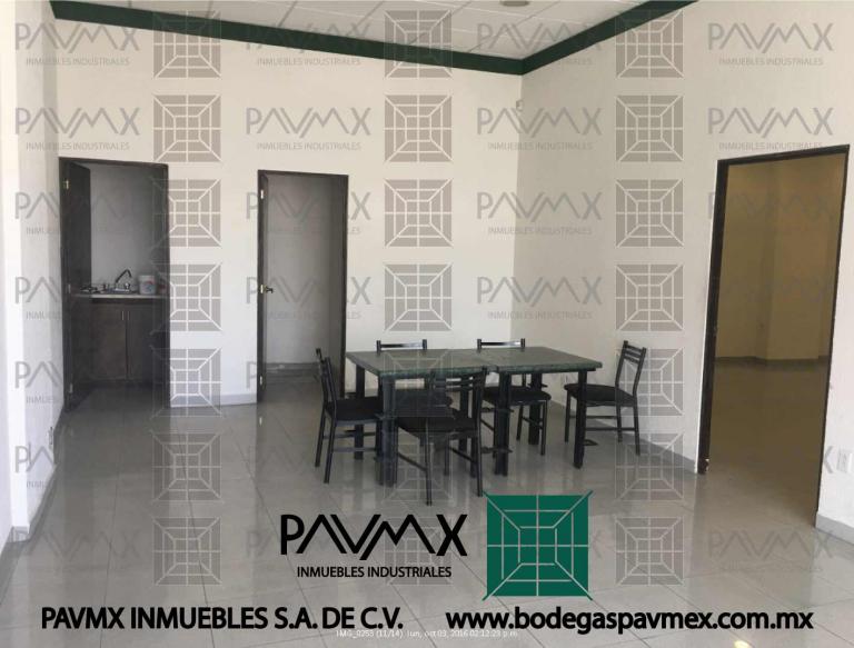 LOCAL COMERCIAL EN RENTA 140m2 PASAJE SANTA CLARA - 4