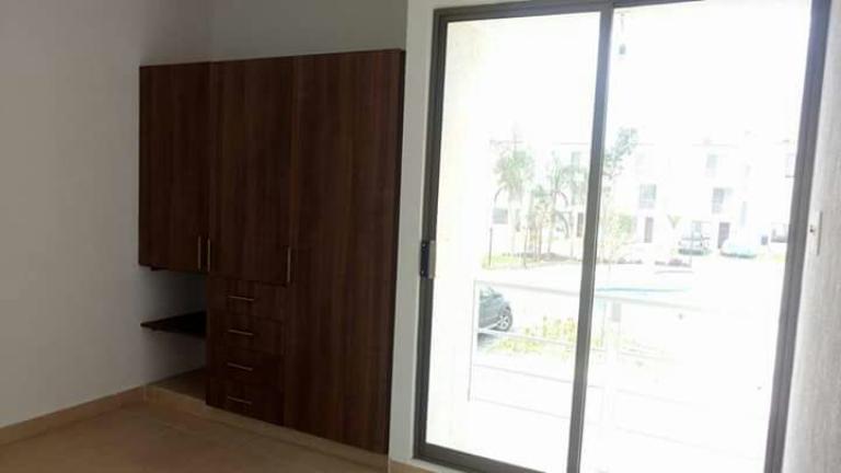 CASA EN RENTA BALI 3 NIVELES - 8