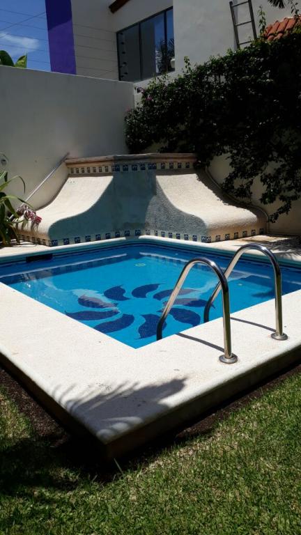 Preciosa casa en Smz. 15 — foto 3