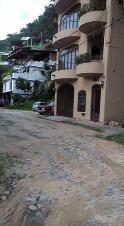 EN VENTA LOTE PARA CONDOMINIOS - 3
