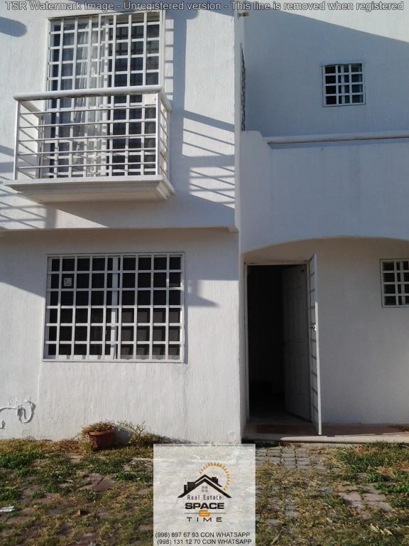 EXCELENTE CASA EN FRACC. CON SEGURIDAD VILLA MARINO CANCUN