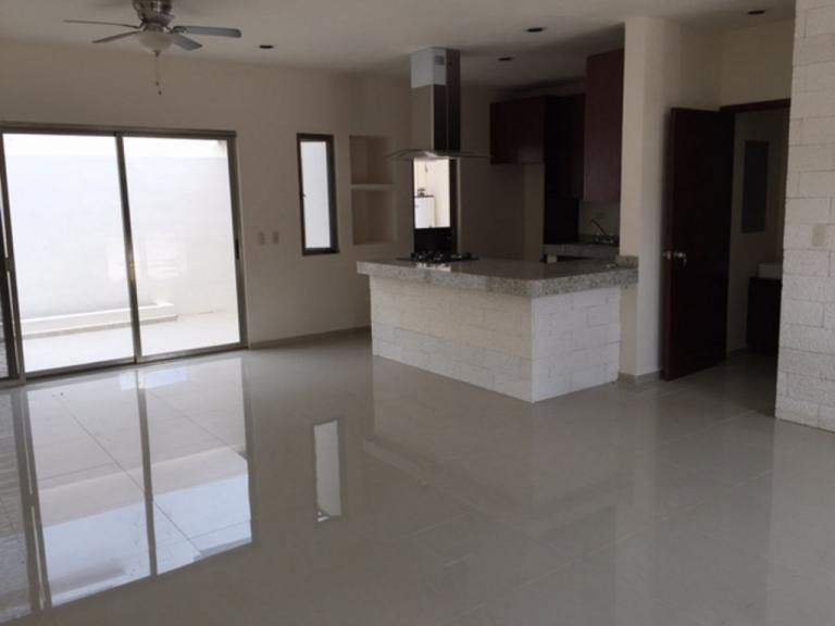 HERMOSA CASA NUEVA EN ARBOLADA, CANCUN, Q. ROO - 2