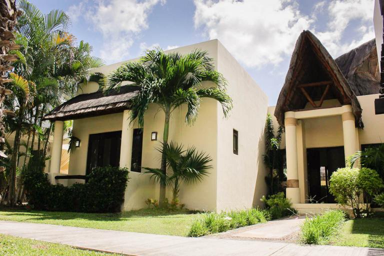 MAGNIFICA CASA EN RESIDENCIAL VILLA MAGNA, CANCUN, Q. ROO - 2