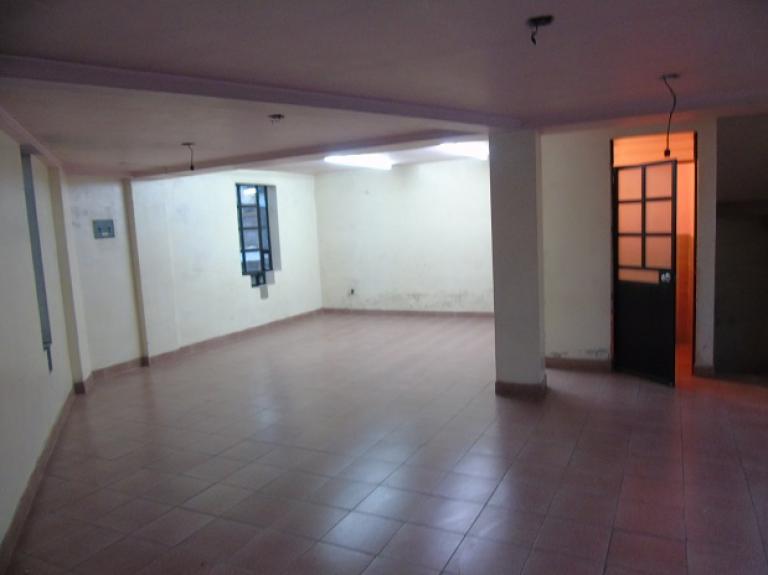 lLocal en Legaria 305m2 — foto 4