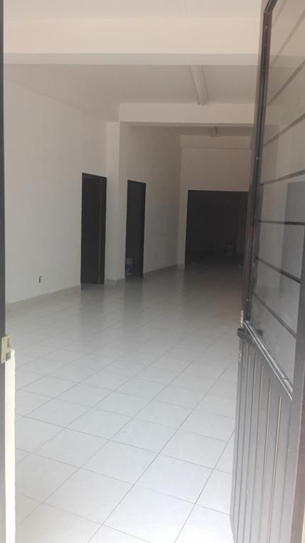 Gran local comercial de 87m2. En Planta Baja - 3