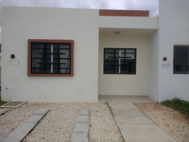 SUPER PRECIO DE CASA EN LA ZONA SUR DE CANCUN..!! - 1