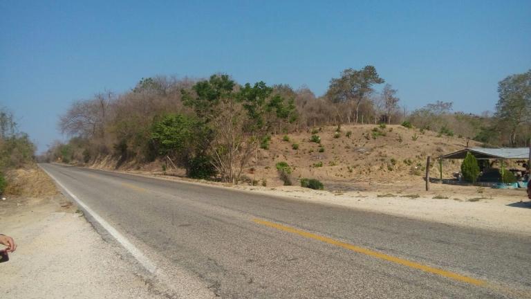 TERRENO EN VENTA - 3