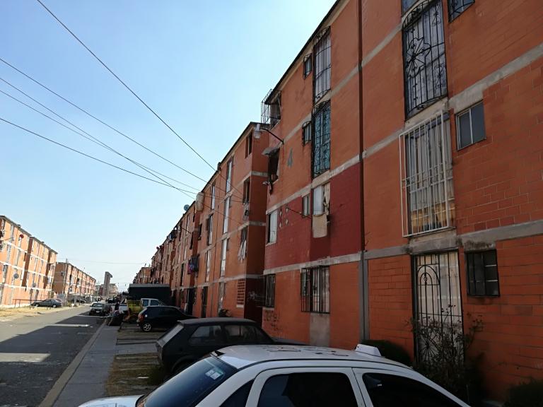 FUNCIONAL DEPTO EN VENTA EN TULTITLAN - 1